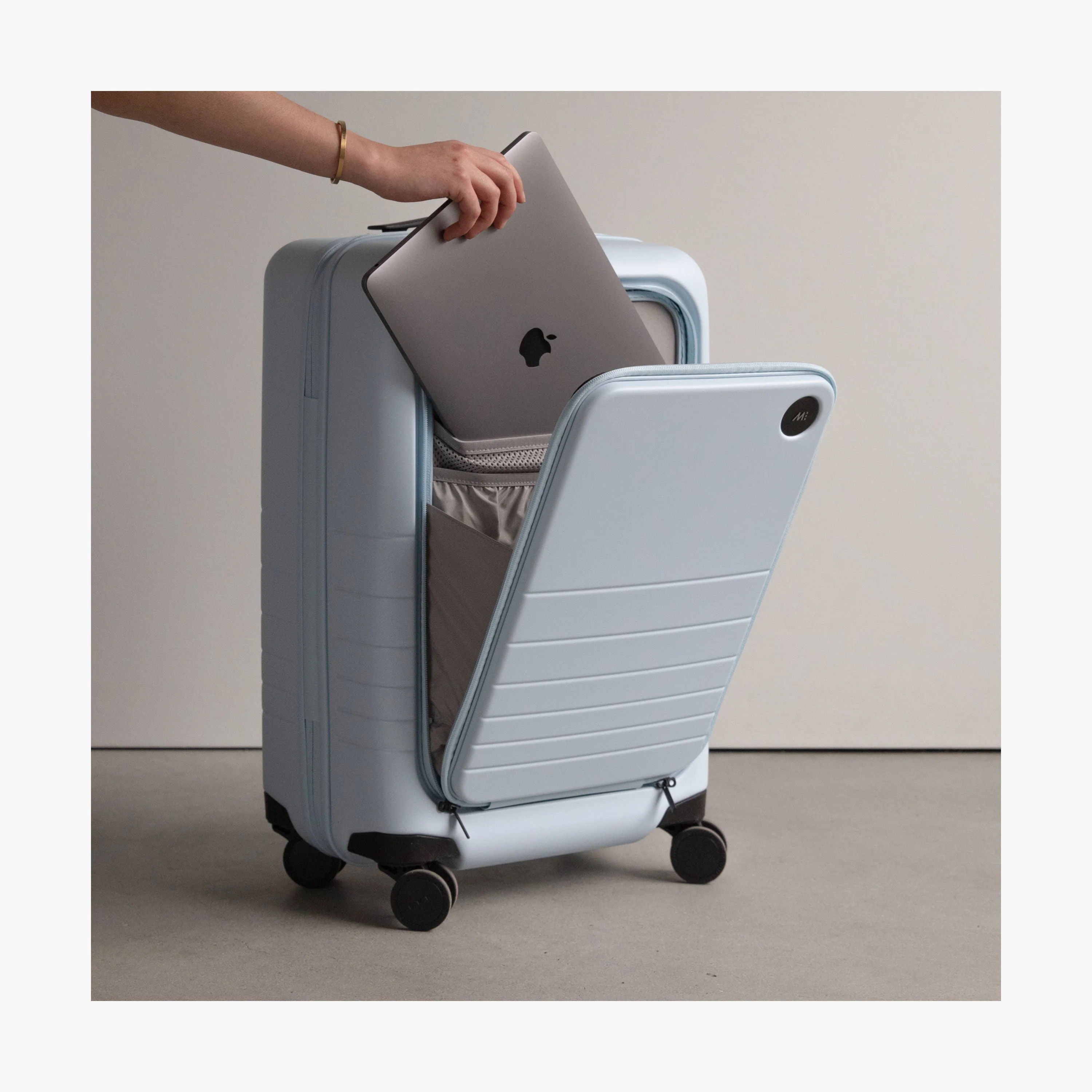Carry-On Pro - Image 172