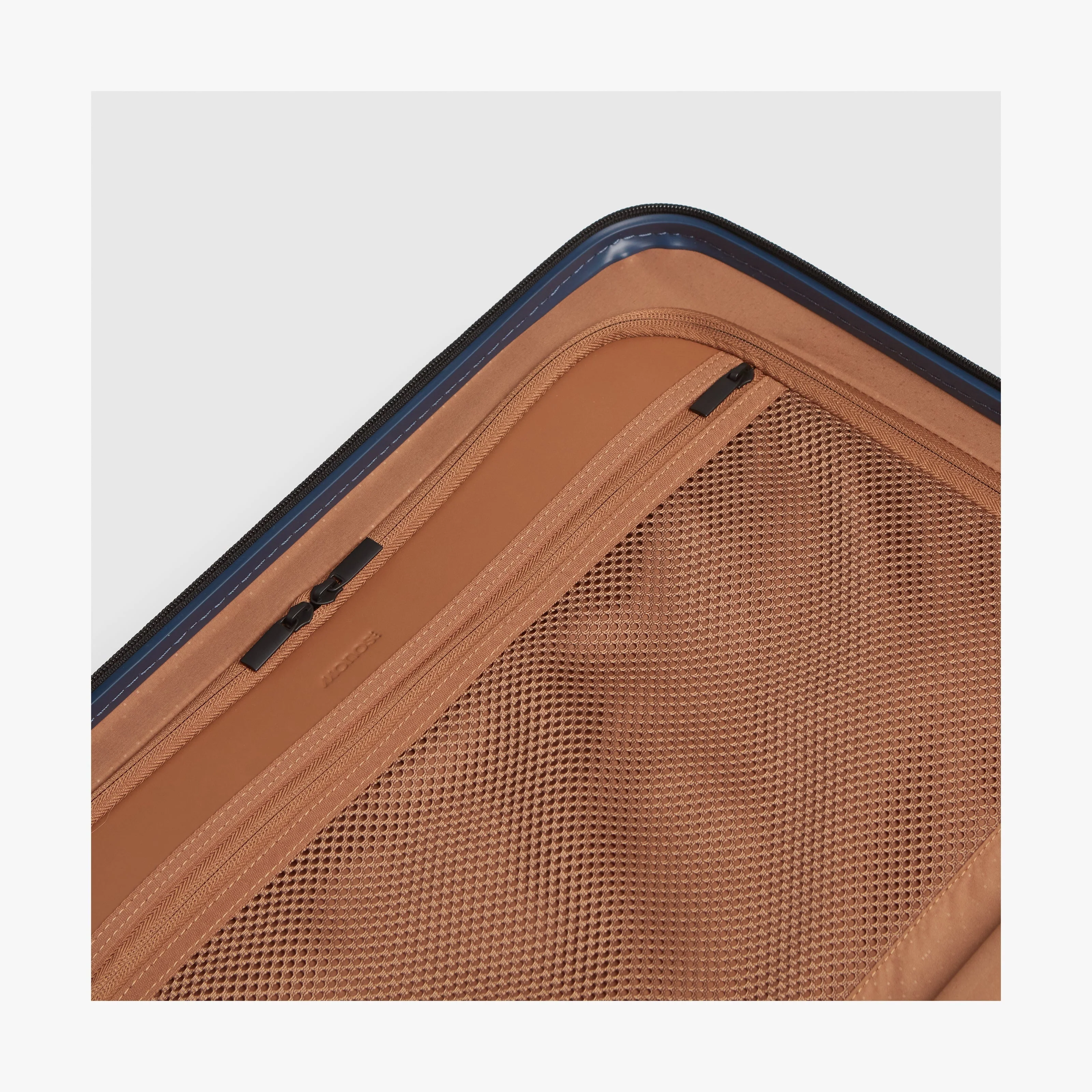 Carry-On Pro Plus - Image 138